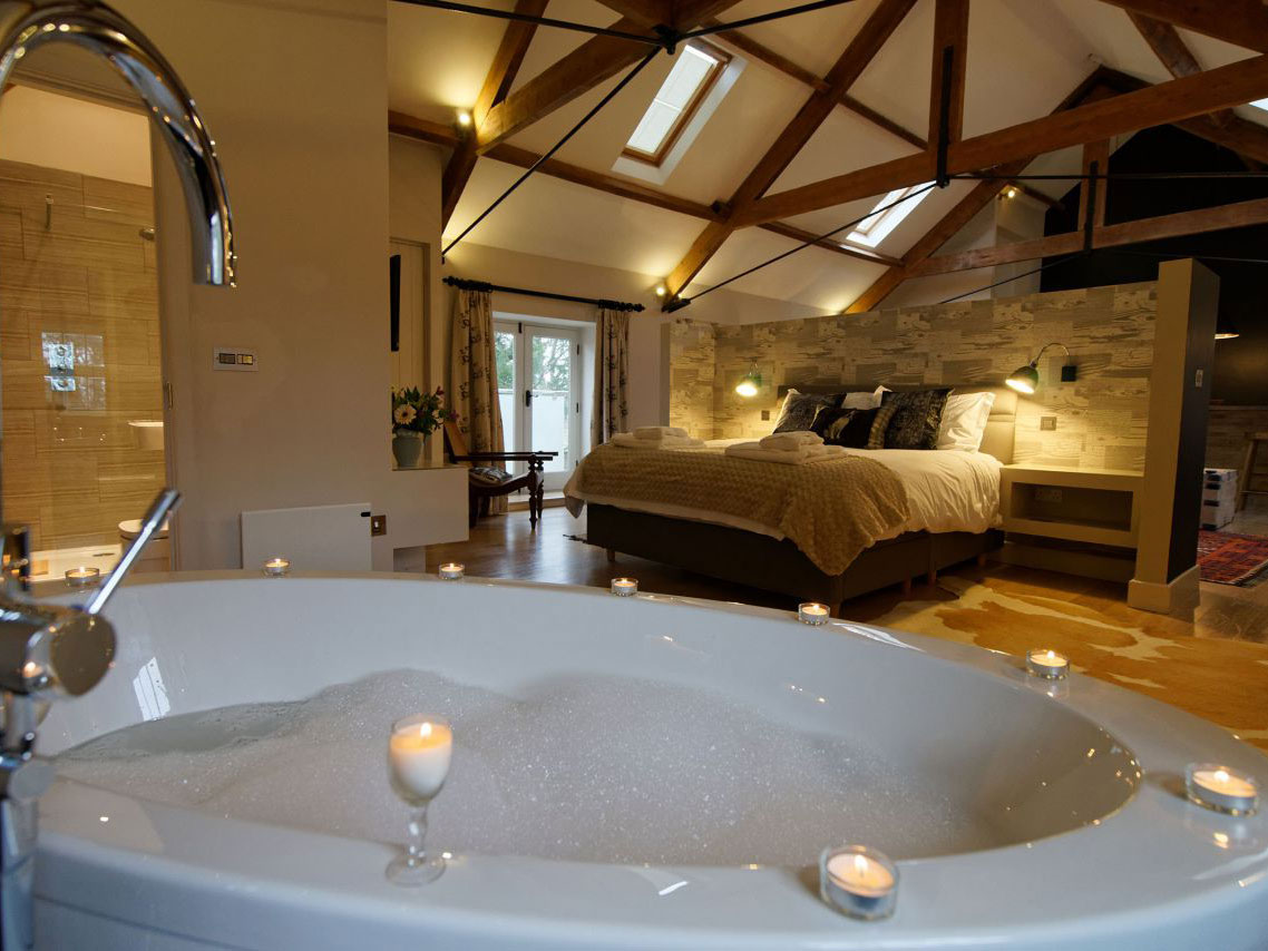 Romantic Hot Tub Holiday Cottage