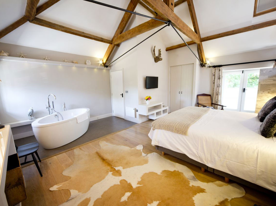 Hayloft Cottage With Hot Tub